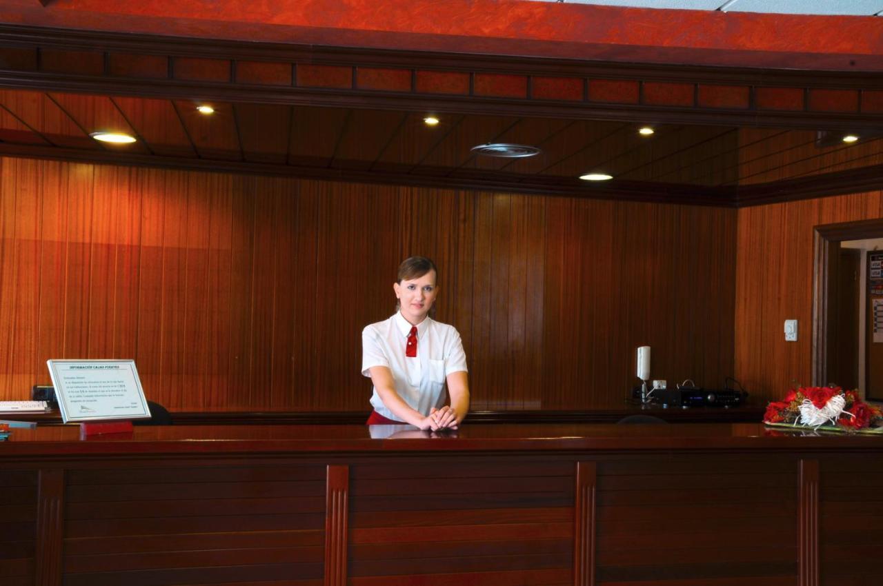 Hotel Rambla Benidorm Bagian luar foto