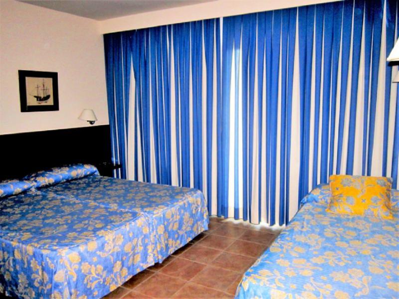 Hotel Rambla Benidorm Bagian luar foto