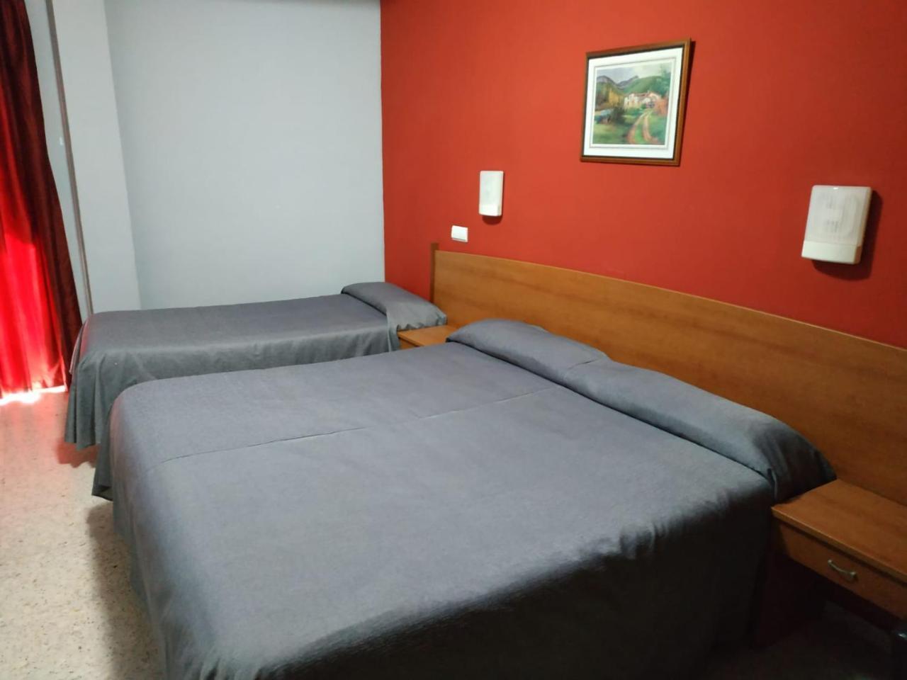 Hotel Rambla Benidorm Bagian luar foto