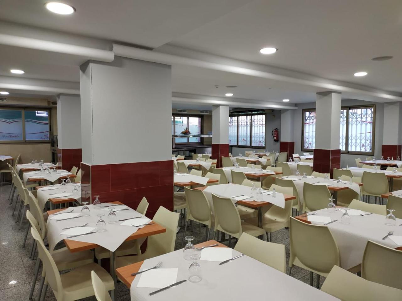 Hotel Rambla Benidorm Bagian luar foto